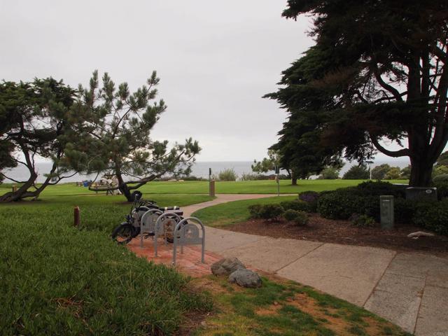 155 15Th Street, Del Mar CA: https://media.crmls.org/mediaz/79f742c2-82c8-4bde-be41-c14075d91df2.jpg