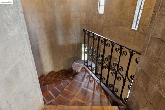 Image 29 of 60 For 2900 Buena Vista Way