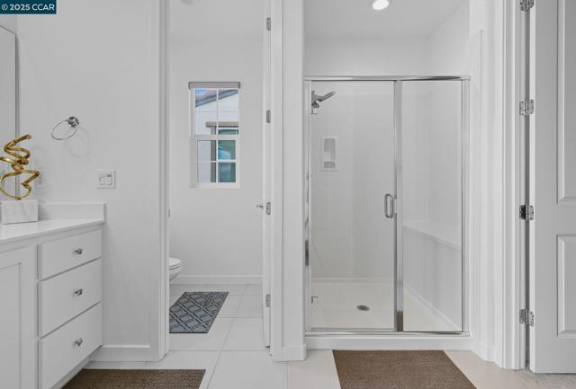 320 E Angelina Ave, Mountain House CA: https://media.crmls.org/mediaz/79f90d24-406d-4001-bd81-4dbc07cfe8c5.jpg
