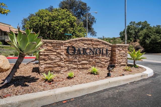 460 Arbor Lane Ct, Thousand Oaks CA: https://media.crmls.org/mediaz/79f98457-efad-4ad1-b1f3-c0ab7ec749d6.jpg