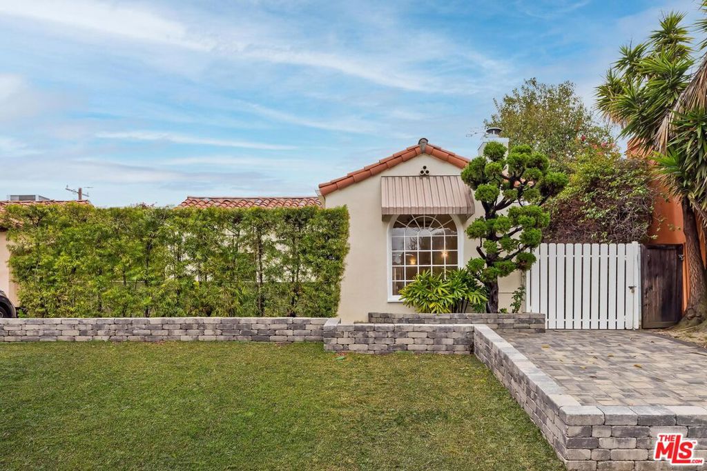 470 S Wetherly Drive, Beverly Hills, CA 90211