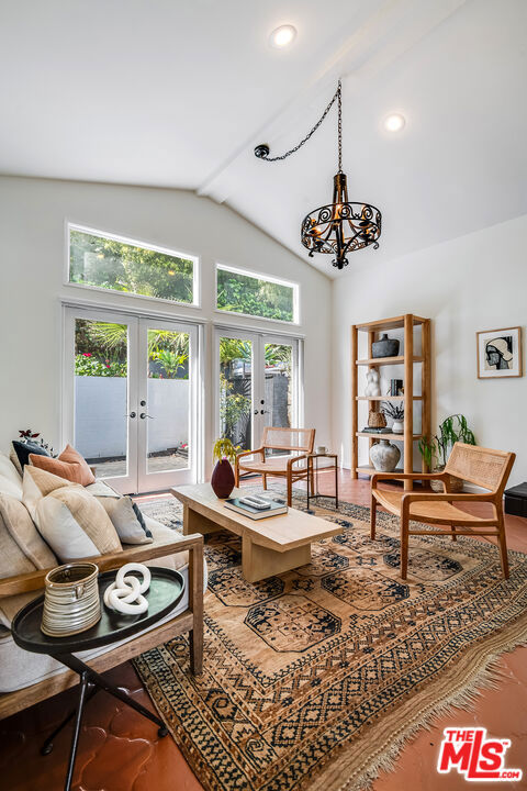 3137 Lindo Street, Los Angeles CA: https://media.crmls.org/mediaz/79faa4ee-8491-4505-a777-26b0d14d8189.jpg