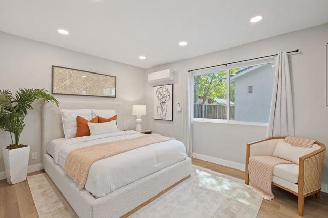 Image 22 of 25 For 1950 Hackett Avenue