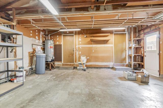 2357 Walden Square, San Jose CA: https://media.crmls.org/mediaz/79fb247f-99fb-444e-983d-7ffd00118532.jpg