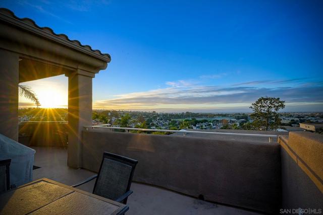 3728 Curtis St, San Diego, California 92106, 5 Bedrooms Bedrooms, ,3 BathroomsBathrooms,Single Family Residence,For Sale,Curtis St,250029170SD