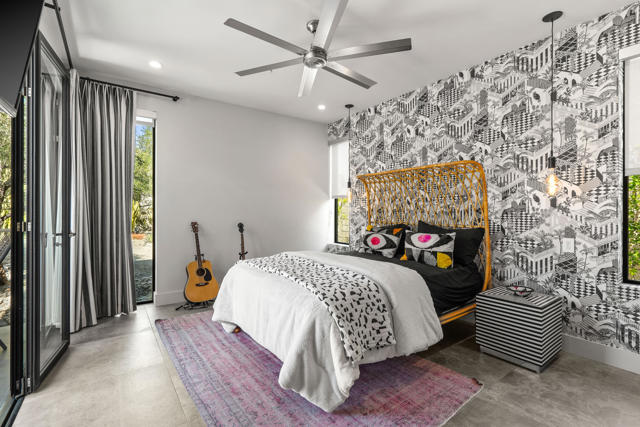 427 N Avenida Caballeros, Palm Springs CA: https://media.crmls.org/mediaz/79fba700-9f09-4583-88ea-31aa4da06efd.jpg