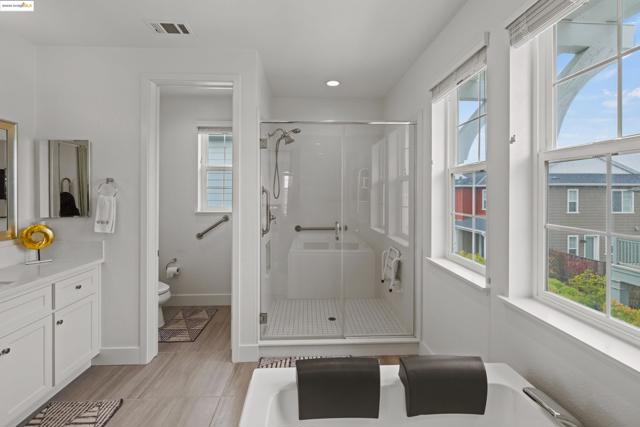 2810 Telegraph Blvd, Marina CA: https://media.crmls.org/mediaz/79fbb8b0-bb5e-4e4b-9740-24ce1fcdb1cb.jpg