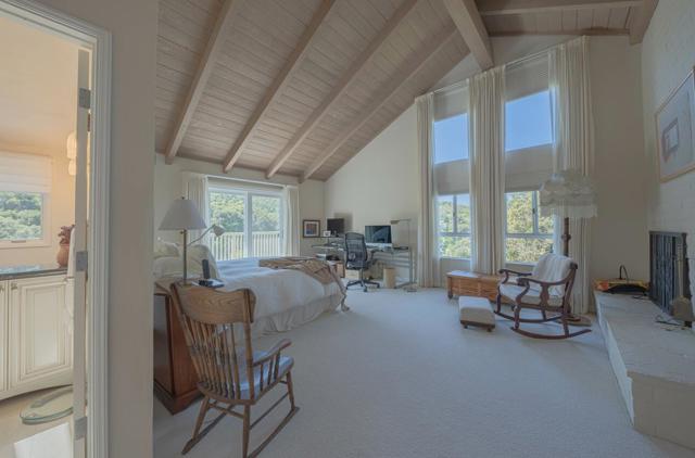 397 B Corral De Tierra Road,  CA: https://media.crmls.org/mediaz/79fbf4e2-e9bd-4799-b465-912f84f51e1f.jpg