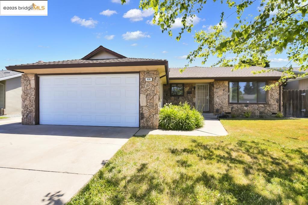 400 Rainier Dr