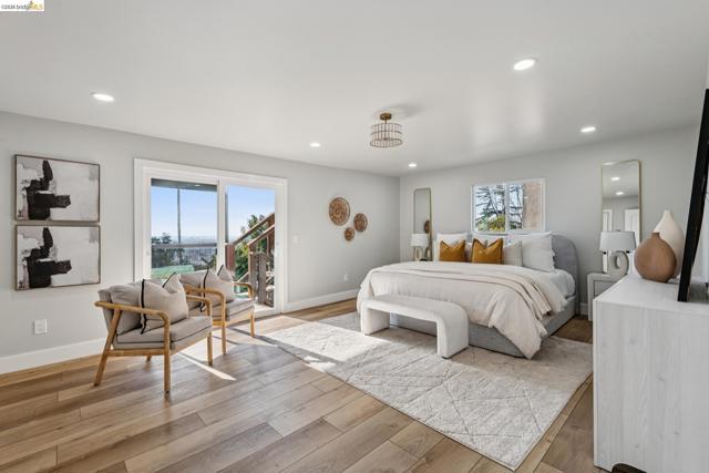 Image 25 of 54 For 7807 Outlook Ave