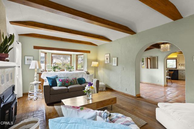308 Topa Topa Drive, Ojai CA: https://media.crmls.org/mediaz/79fd36b1-dfe5-45e6-b3b9-007b195a5bf8.jpg