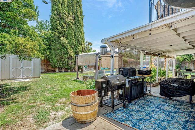 360 Calmace Dr, Dixon CA: https://media.crmls.org/mediaz/79fe20d8-ff5c-4492-807e-f7303192d8a7.jpg