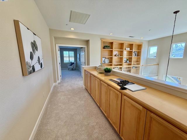 752 Barleta Ln, Livermore CA: https://media.crmls.org/mediaz/79fe58dc-12ba-4b06-9195-2fe32e399833.jpg