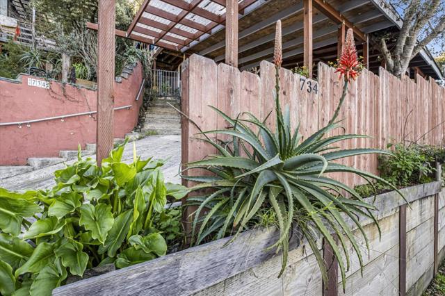 734 Loma Prieta Drive, Aptos CA: https://media.crmls.org/mediaz/79fe88e4-6e8a-40c3-8cc0-36b2ee634c85.jpg