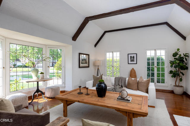 2440 Coniston Place, San Marino CA: https://media.crmls.org/mediaz/79fefd3f-8634-468a-81fd-ba99d9ea67dc.jpg