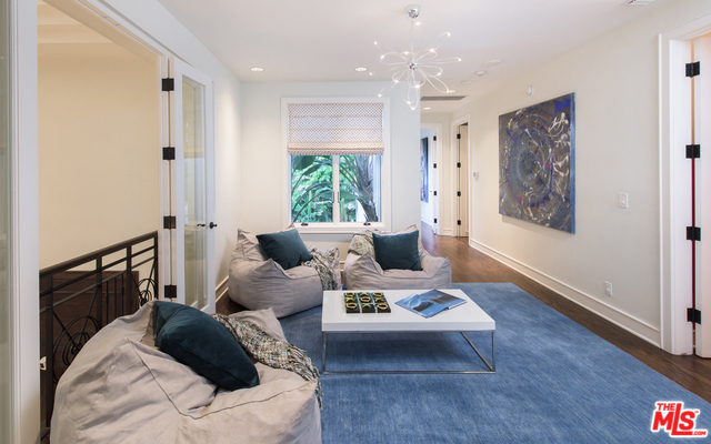 12000 CREST Court
