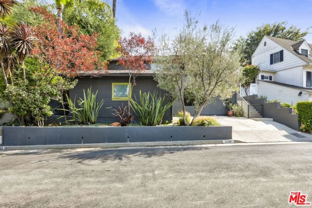 Image 3 for 4136 Holly Knoll Dr, Los Angeles, CA 90027