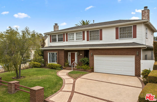 469 21St Street Santa Monica, California Highly sought-after location! This beautiful, spacious 4,119 sq ft home is located on a palm-lined street North of Montana in the Gillette Regent Square. Set on a large, 8,923 sq foot lot, the main house has 4 bedrooms, 4.5 bathrooms, family room with fireplace, plus a spacious office/library overlooking the pool. The guest house can be used for an office space and features a full bathroom. There is an additional structure with a fireplace and wetbar.
