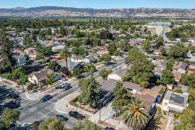 358 6th Street, Gilroy, California 95020, 3 Bedrooms Bedrooms, ,2 BathroomsBathrooms,Single Family Residence,For Sale,6th,ML81852443