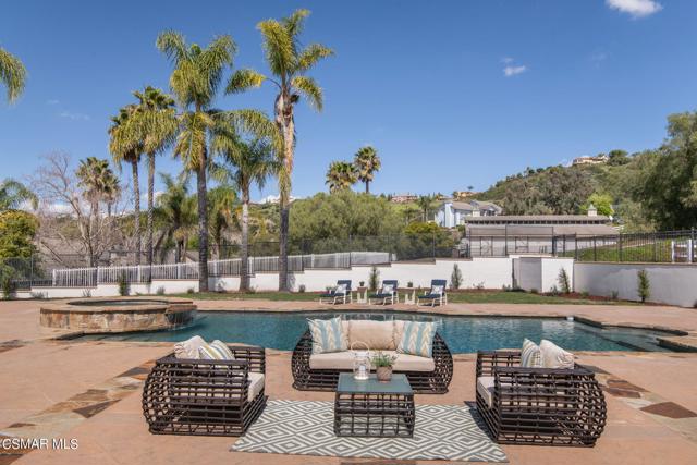 13550 Andalusia Drive, Santa Rosa CA: https://media.crmls.org/mediaz/7a009729-b13e-4477-9c83-340aa51e7170.jpg