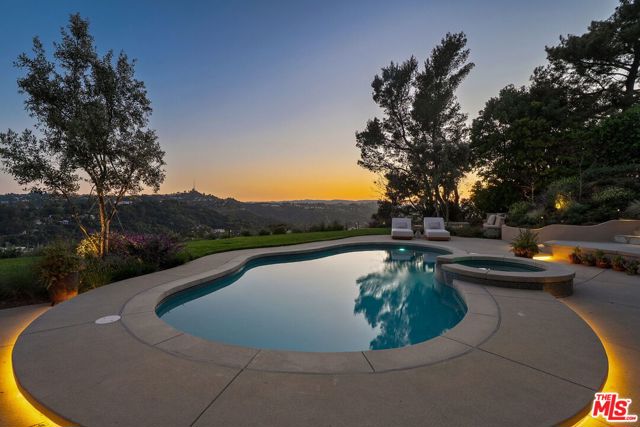 7840 Torreyson Drive, Los Angeles CA: https://media.crmls.org/mediaz/7a010b3a-46bc-4eb4-a9ad-e4857c58a079.jpg