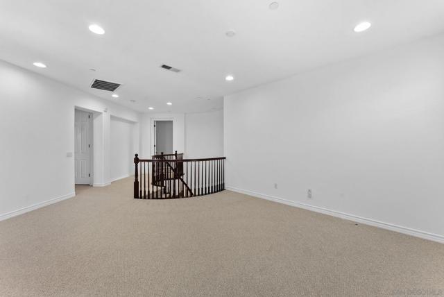 5527 Alexandrine Ct, Oceanside CA: https://media.crmls.org/mediaz/7a0141da-309b-4c88-98f4-035b8950f0d4.jpg