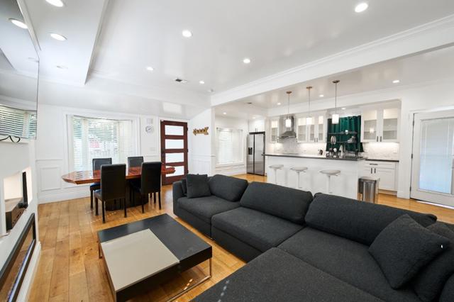 1344 99th Avenue, Oakland CA: https://media.crmls.org/mediaz/7a0142ef-8a36-4c0b-86cf-34f06764613c.jpg