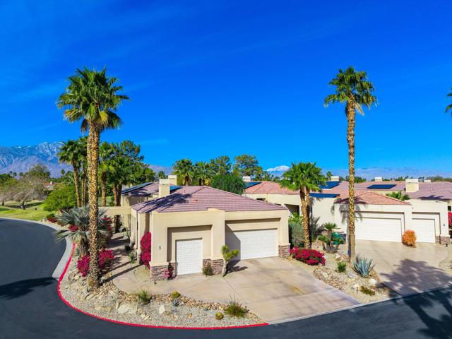 1 Birkdale Circle, Rancho Mirage CA: https://media.crmls.org/mediaz/7a015a9f-5f72-4b7e-8ae6-ee43ac7b5009.jpg