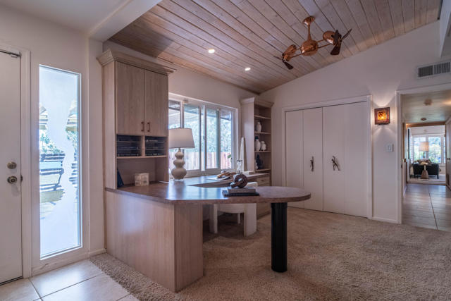 44841 San Jacinto Avenue, Palm Desert, CA 92260