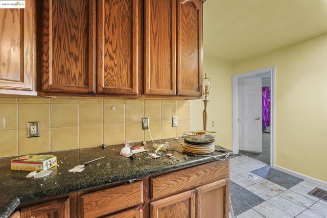 41 Apollo St, San Francisco CA: https://media.crmls.org/mediaz/7a02473c-7784-451c-98d0-7bf2b3b6f1e0.jpg