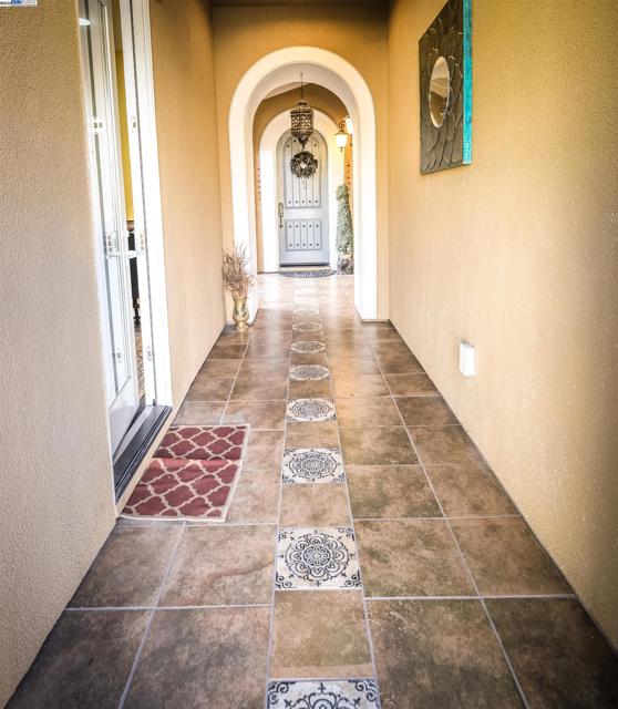 3252 Carpenter Way, San Ramon CA: https://media.crmls.org/mediaz/7a027ea1-d866-4865-b233-9e3a534baf23.jpg