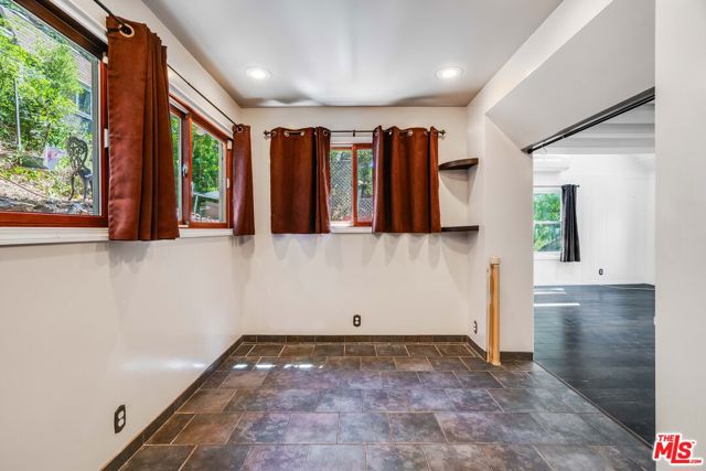 638 N Topanga Canyon Boulevard, Topanga CA: https://media.crmls.org/mediaz/7a032e59-ca4e-4fa8-886f-b124bc557bf1.jpg