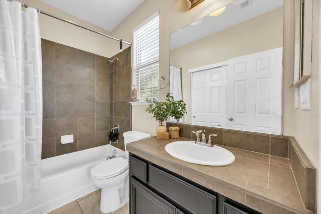 Image 17 of 46 For 804 Berry Creek Drive
