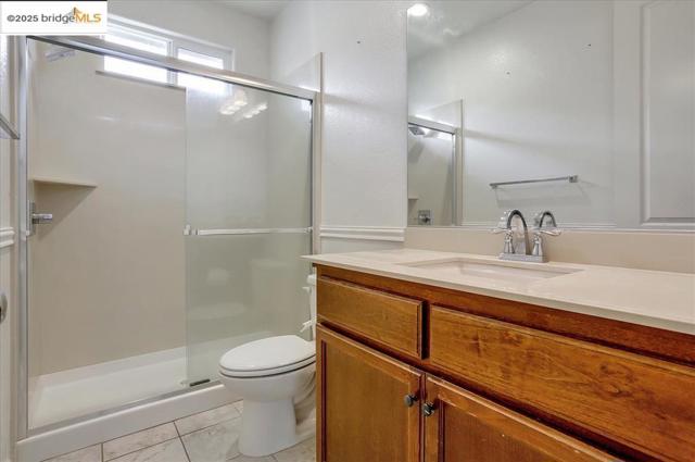 809 BLUESTONE DR, Oakley CA: https://media.crmls.org/mediaz/7a0408e2-28d9-4c8b-b41f-9e3021e0e368.jpg