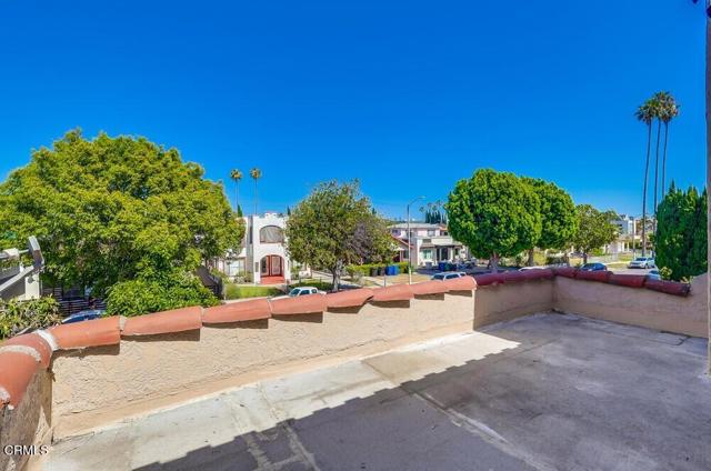 Detail Gallery Image 11 of 14 For 833 835 N Ridgewood, Los Angeles,  CA 90038 - – Beds | – Baths