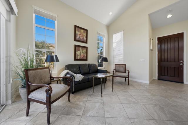 80049 Silver Sage Lane, La Quinta CA: https://media.crmls.org/mediaz/7a074b85-7070-462e-be8a-dab3186cc9ba.jpg