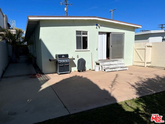 542 8th Street, Hermosa Beach, California 90254, ,Residential Income,Sold,8th,23236647