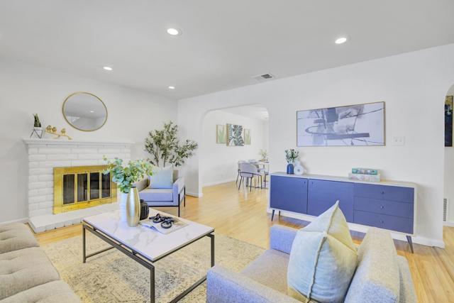 3617 Ruther Place Way, San Jose CA: https://media.crmls.org/mediaz/7a080751-8483-453b-9702-080b461f7717.jpg