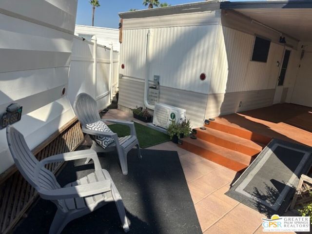 2 McKinley St., Cathedral City CA: https://media.crmls.org/mediaz/7a09837a-db13-48bf-a54f-3e60e5fb2400.jpg