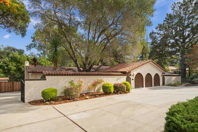 15390 Quito Road, Saratoga CA: https://media.crmls.org/mediaz/7a0ac156-4ad8-4646-901e-7af86df531a5.jpg
