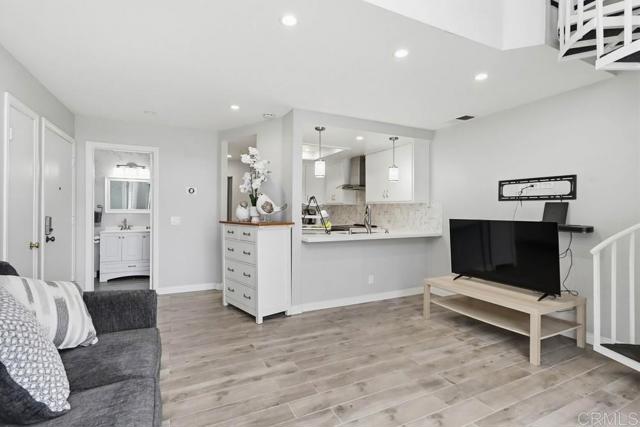 Detail Gallery Image 11 of 29 For 753 Eastshore #127,  Chula Vista,  CA 91913 - 1 Beds | 1/1 Baths