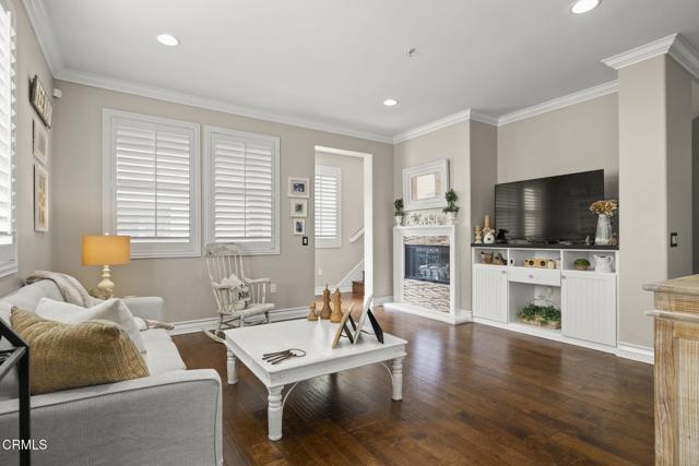 1524 Windshore Way, Oxnard CA: https://media.crmls.org/mediaz/7a0b6967-c812-40d8-b1ee-605a2856ebfa.jpg