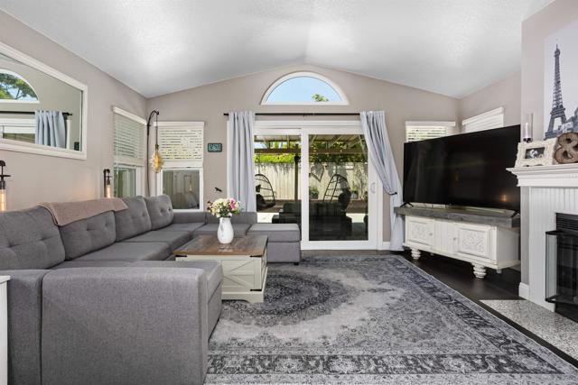 Detail Gallery Image 10 of 29 For 1846 Corte Pulsera, Oceanside,  CA 92056 - 3 Beds | 2/1 Baths