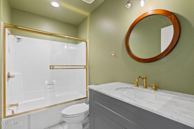 1984 Nettlebrook Street, Westlake Village CA: https://media.crmls.org/mediaz/7a0c6f7e-f061-4181-9466-582ee1cf470a.jpg