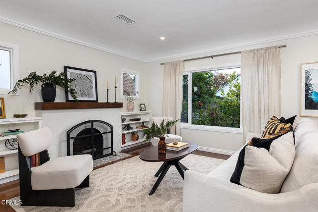 Detail Gallery Image 5 of 28 For 3227 Terzilla Pl, Los Angeles,  CA 90065 - 2 Beds | 1 Baths