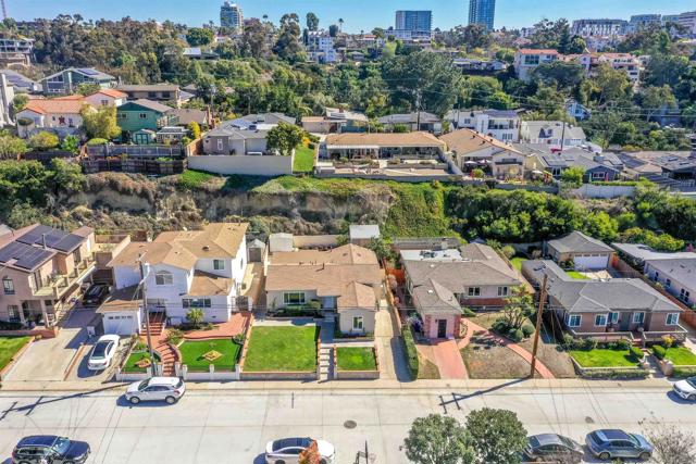 2967 Dove St, San Diego CA: https://media.crmls.org/mediaz/7a0cb99b-0284-4776-a452-de3340b628e2.jpg
