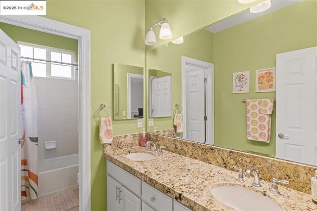 1164 Lexington Way, Livermore CA: https://media.crmls.org/mediaz/7a0d625b-0349-4218-b0c8-efdd5966a666.jpg