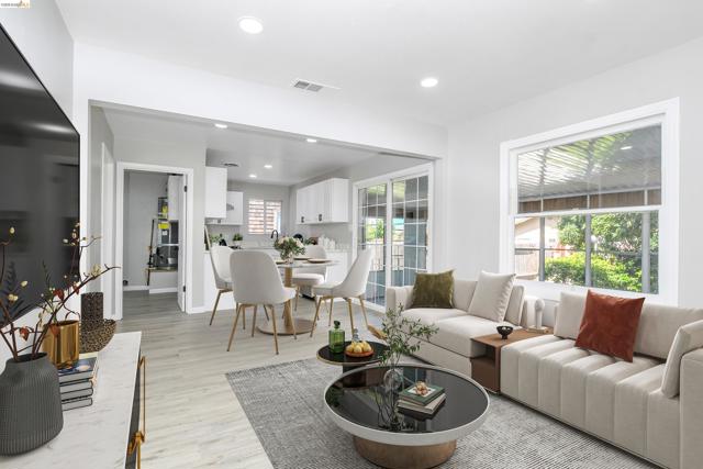 Image 9 of 40 For 120 Hillcrest Ave