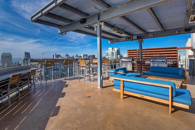 321 10th Ave, San Diego CA: https://media.crmls.org/mediaz/7a0df7f0-ec03-41b1-ba6e-cc9d72cda1d5.jpg