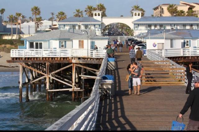 1818 Diamond St, San Diego CA: https://media.crmls.org/mediaz/7a0e2b90-394f-45be-9053-d50a8b530dee.jpg